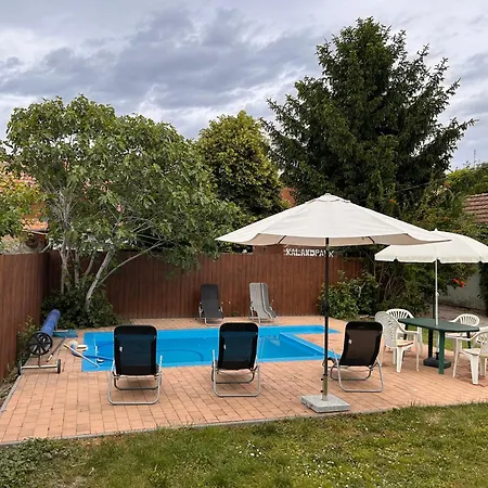Hébergement de vacances Lellei Pihenohaz