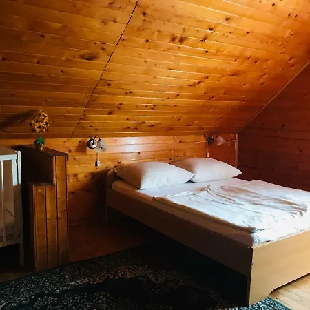 Lellei Pihenohaz Holiday home Balatonlelle